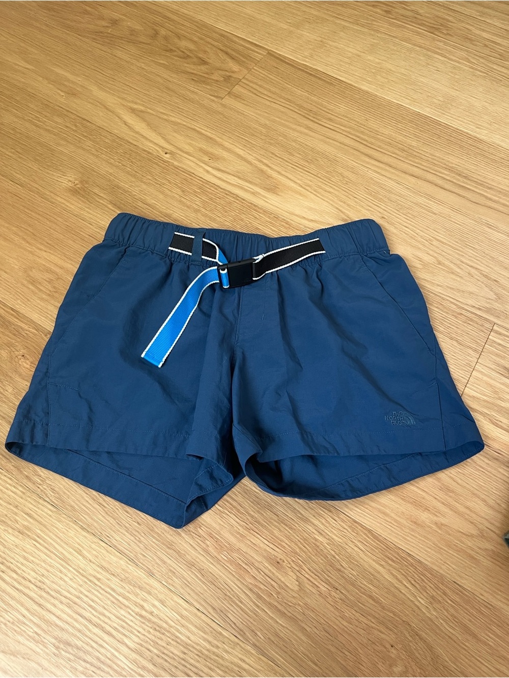 The North Face Women's Class V Hiking Shorts- Blue size S
